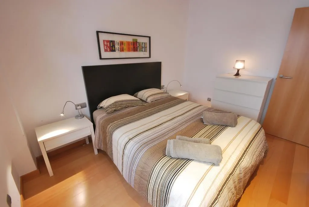 Taulat Sdb Apartman Barcelona Spanyolország